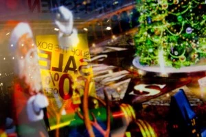 After Dismal Holiday Season, Retailers Offer Deep Discounts